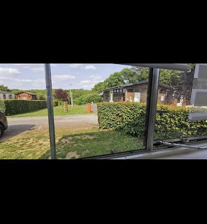Mobile Home N 48 Sur Camping 4 Etoiles Fourmies Bagian luar foto